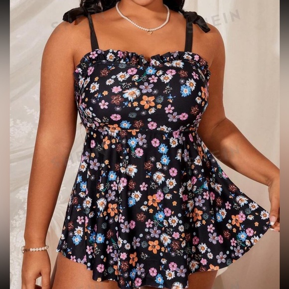 NEW Bundle of 2 Plus Tankini Bathing Suits from Shein - Picture 2 of 8